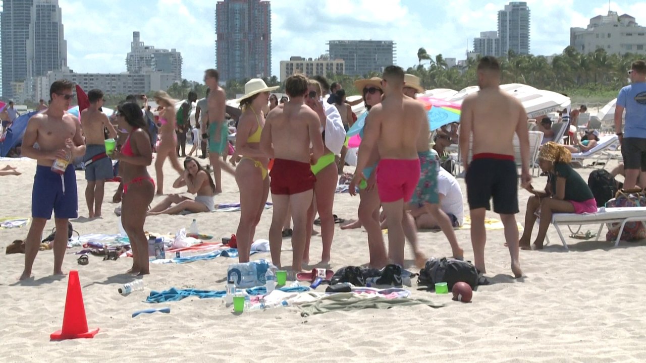 En Floride, les étudiants américains continuent de faire la fête du "spring break" malgré l'épidémie du coronavirus