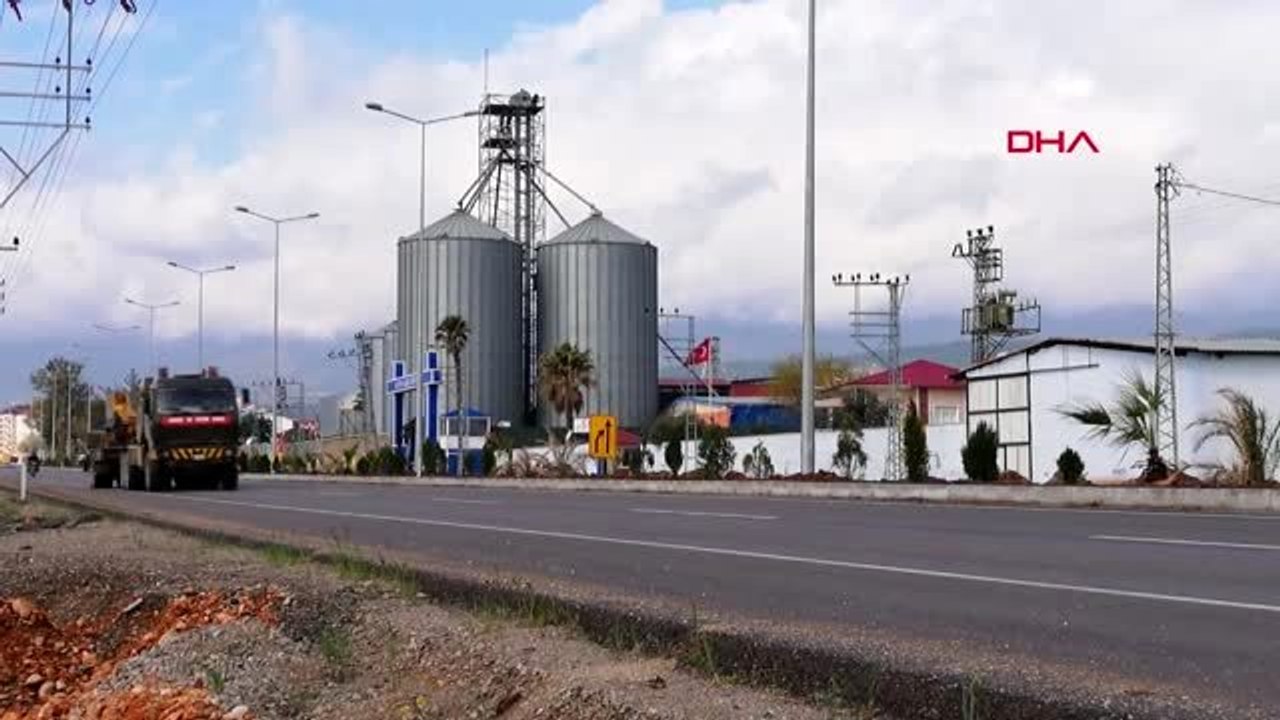HATAY Suriye sınırına obüs ve komando sevkiyatı