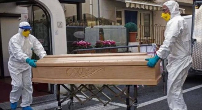 Italy: Coronavirus deaths rise by record 475 in one day