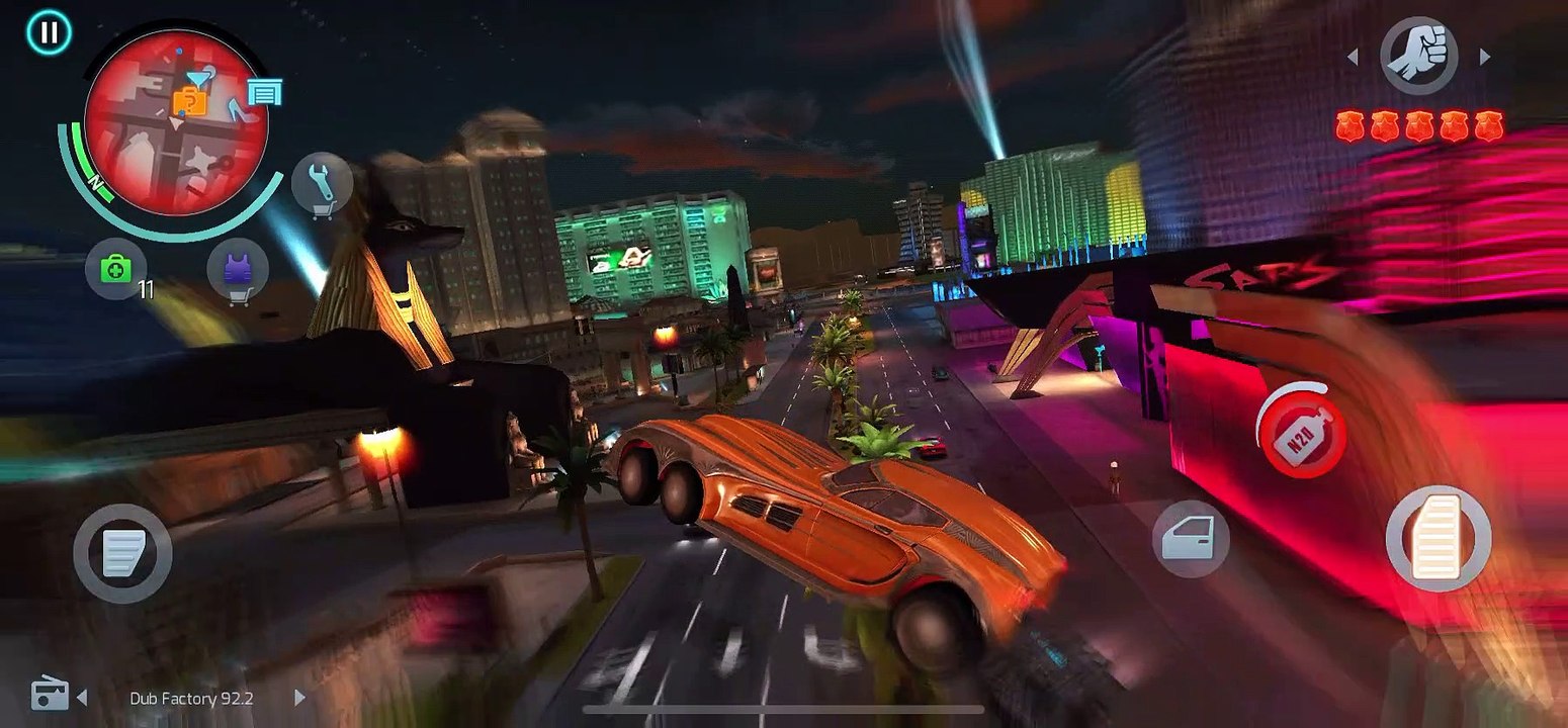 Delfin auto de Gangstar Vegas huida con cabeza de fantasmas digitales 