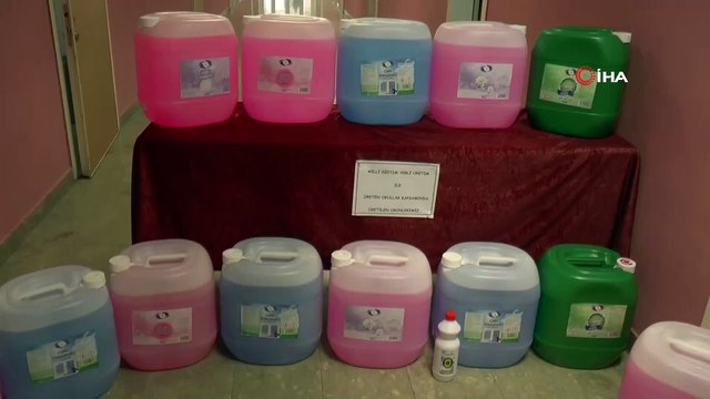 Bahçelievler’de Öğretmenler Günde 10 Ton Dezenfektan Üretiyor