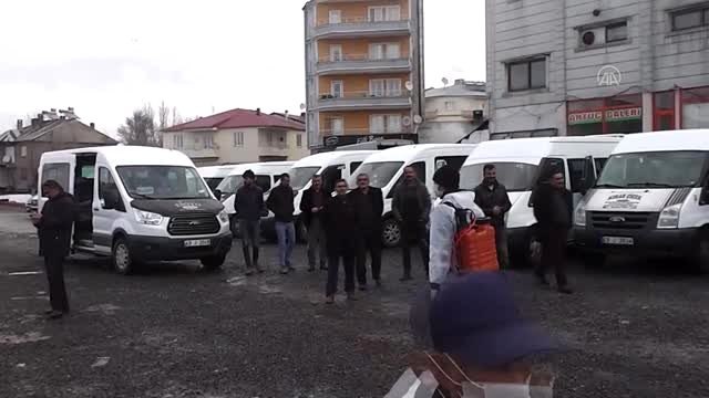 Malazgirt'te toplu taşıma araçları dezenfekte ediliyor