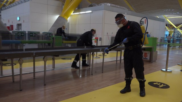 UME realiza labores en aeropuertos en la Operación Balmis