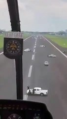 Dünya gündemine oturan görüntüler! Koronavirüs tespit edilen uçağı böyle engellediler