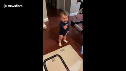 US baby has an adorable 'conversation' with his dad
