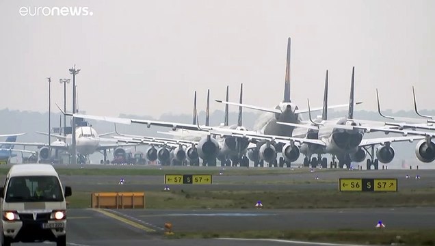Il Covid-19 mette a terra (e in ginocchio) le compagnie aeree, IATA: Urgono aiuti pubblici