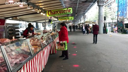 Märkte in Paris: "Bitte Abstand halten"