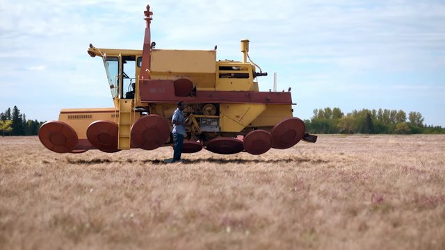 Tales from the Loop - Behind the Scenes - From Paintings to Screen