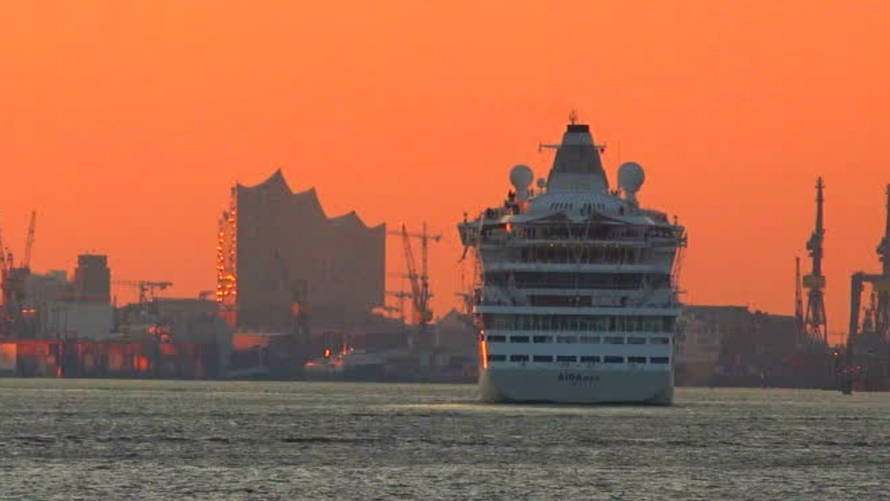 Sun Sets On Norwegian Cruise Line Exec's Career After Telling Sales Staff To Lie About Pandemic