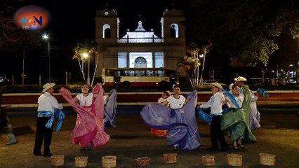 mqn-Vamos a conocer Santo Domingo de noche-190320