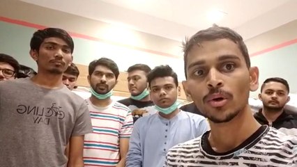 VIDEO: 'हमें भी निकालें', पोलैंड में एयरपोर्ट से गुजराती छात्र ने PM मोदी और CM रूपाणी से मदद मांगी