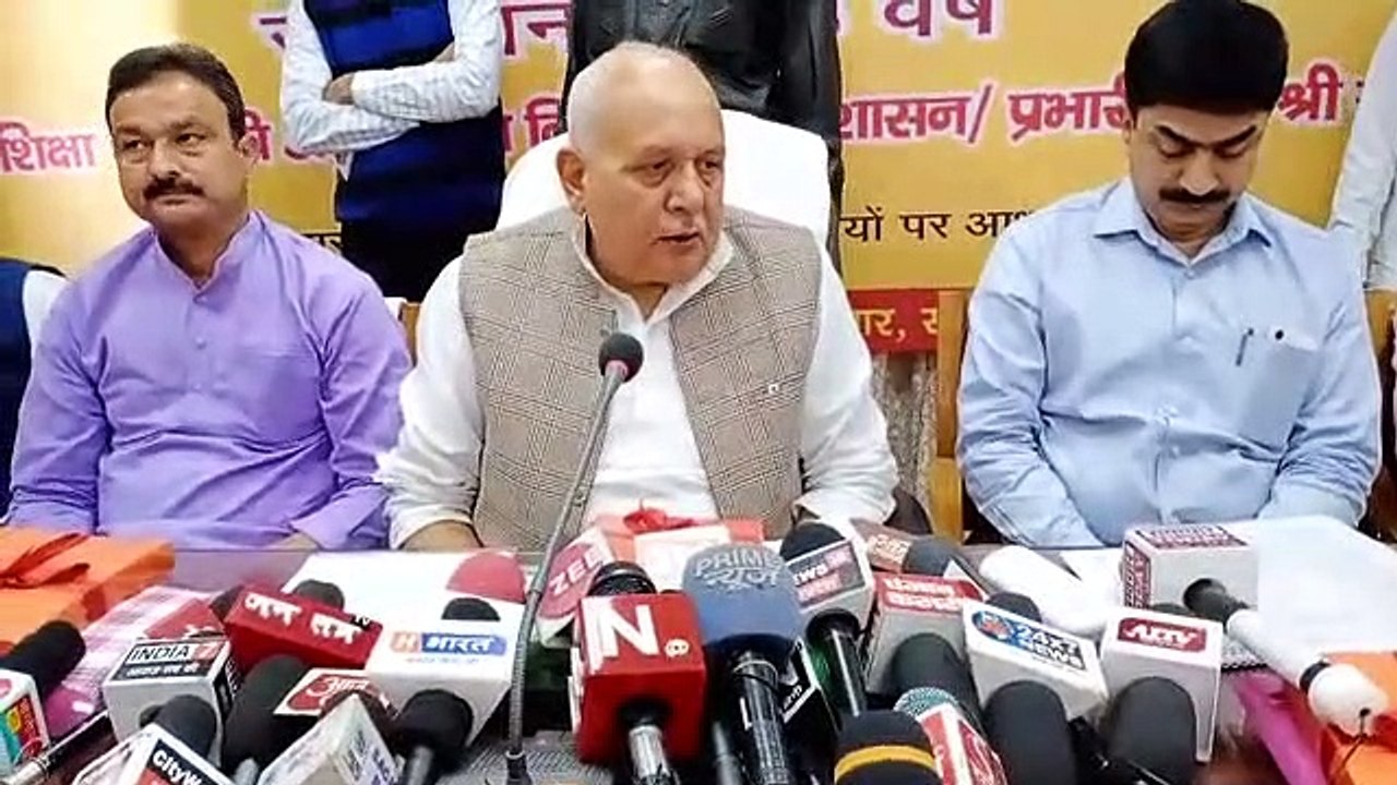 शामलीः कृषि मंत्री ने किया कोरोना के चलते किया जिला अस्पताल का दौरा