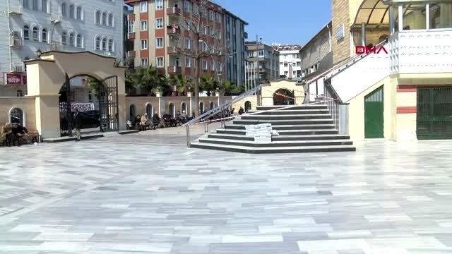 CAMİLER KAPALI KALDI, CUMA NAMAZI KILINMADI