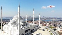 Diyanet’in Kararının Ardından Çamlıca Camii Cuma Namazında Boş Kaldı