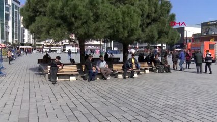 İLÇE MEYDANLARINDA KORONAVİRÜSE KARŞI BANK ÖNLEMİ