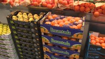 Mercados madrileños reparten más de 1.800 kilos de fruta a hospitales