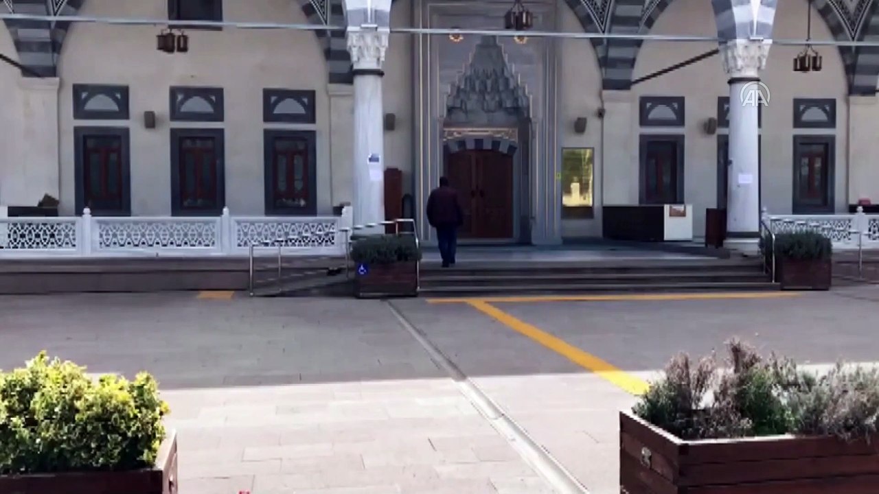 Koronavirüs tedbirleri kapsamında cuma namazı kılınmadı - KAYSERİ/KIRIKKALE