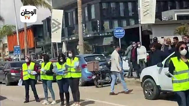 حزب مستقبل وطن يوزع كمامات في التجمع ومنشورات توعية