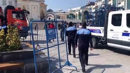 Esenyurt Cumhuriyet Meydanında vatandaşların banklara oturulması engelleniyor - İSTANBUL