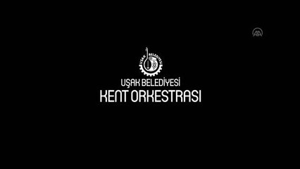 Uşak Belediyesi Kent Orkestrası'ndan "Evde Kal' klibi