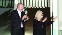 Cumhurbaşkanı Erdoğan ve eşi Emine Erdoğan da ‘sağlık çalışanlarına alkış’ eylemine katıldı