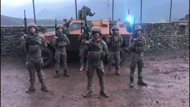 Mehmetçik'ten sağlık çalışanlarına alkış desteği - ANKARA