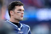 Tom Brady Officially Signs With Tampa Bay Buccaneers