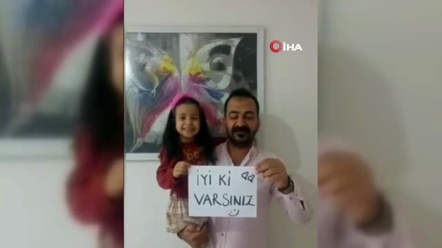 Tüm Turkiye'de öğretmenler sağlık çalışanları için tek ses oldular