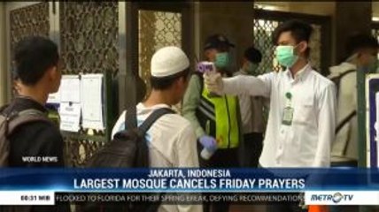 Largest Mosque in Jakarta Cancels Friday Prayers