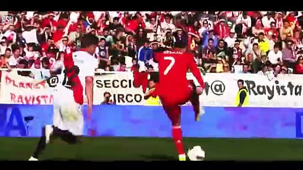 Cristiano_Ronaldo_●_Top_10_Unimaginable_Goals_-_Is_He_Human?_|HD|(360p)