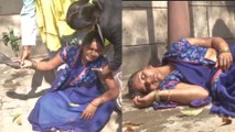 Nirbhaya convict Akshay’s wife ‘faints’ outside patiala house court | Oneindia kannada