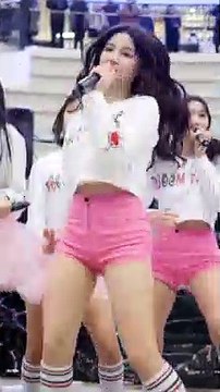 MOMOLAND (모모랜드) - 뿜뿜 (BBoom BBoom) 앵콜 2절 뒤태Ver. [낸시] Nancy 직캠 Fancam