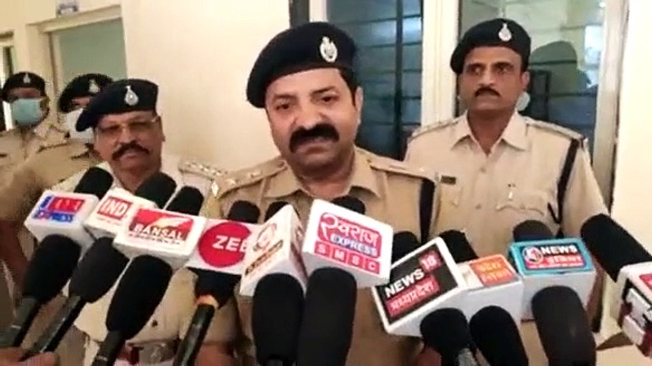 नीमच: बैंक के कर्मचारी के साथ लूट की वारदात देन...