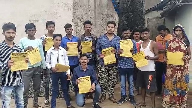 उज्जैन: कोरोना वायरस के चलते पर्चे बांटकर जागरूकता अभियान चलाया