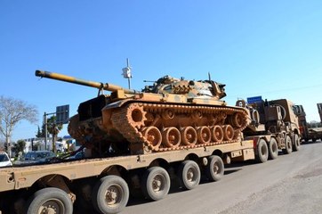 Sınır hattına obüs, tank ve komando sevkiyatı