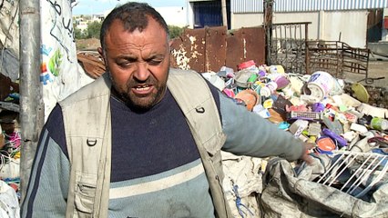 Israeli blockade hinders Gaza waste management