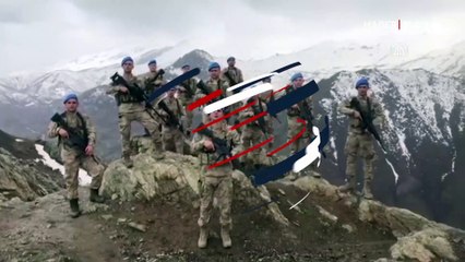 Sağlık çalışanlarından Mehmetçiğe asker selamı
