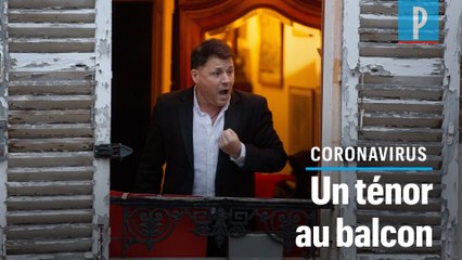 Paris : Un  ténor chante « Caruso » à sa fenêtre, en soutien aux Italiens