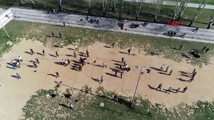 ZEYTİNBURNU SAHİLİ'NDEKİ PİKNİKÇİLER HAVADAN GÖRÜNTÜLENDİ