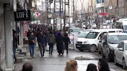 Yüksekovalılar koronavürüsüne aldırış etmiyor