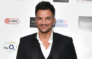 Peter Andre sugere que pessoas estoquem comida durante pandemia
