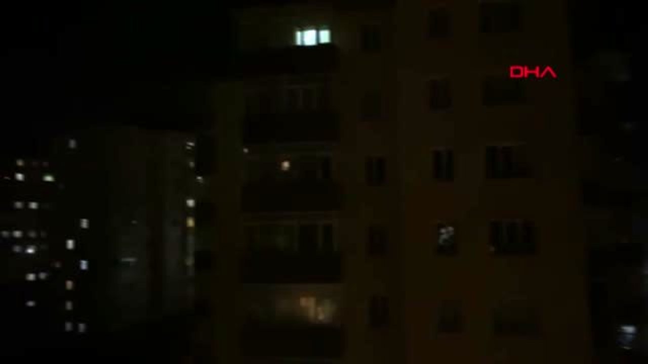 SAĞLIK ÇALIŞANLARINA ALKIŞ