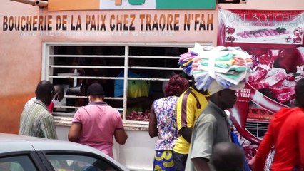 Coronavirus : Affluence à l'abattoir de Port Bouet pour s'approvisionner en viande.