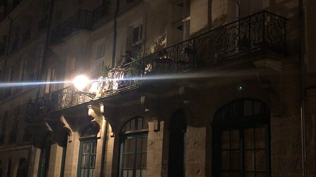 La « fête aux balcons » en hommage aux soignants