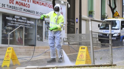 Quand des villes françaises désinfectent leurs rues !