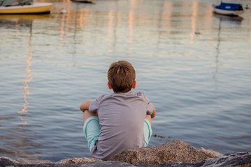 Coronavirus : comment le virus touche-t-il les enfants ?