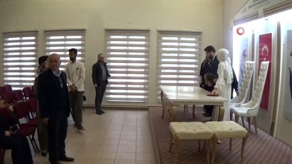 İnegöl'de düğünler ertelendi, nikahlarda ise katılımcı sayısı kısıtlandı