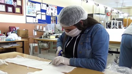 Manisa’da öğrencilerden maske seferberliği