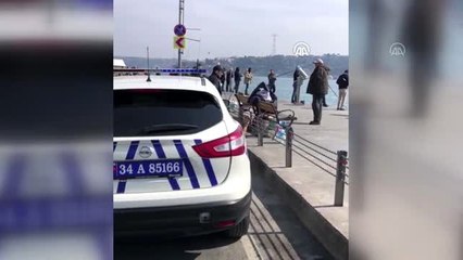 İstanbul polisinden sokaktaki vatandaşlara "zaruri olmadıkça dışarı çıkmayın" uyarısı