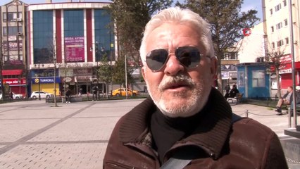 Gaziosmanpaşa'da yaşlılar yasağa rağmen sokağa çıktı